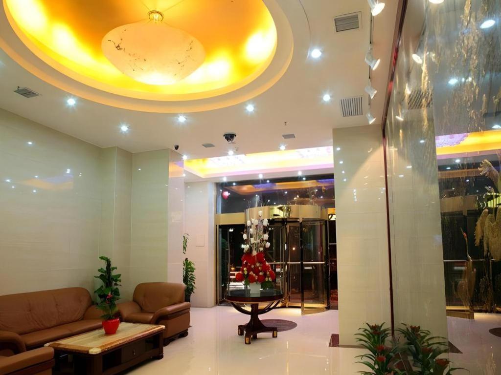 Greentree Inn Xi'An Bell And Drum Tower Food Street Ancient City Wall Ximen Express Hotel מראה חיצוני תמונה