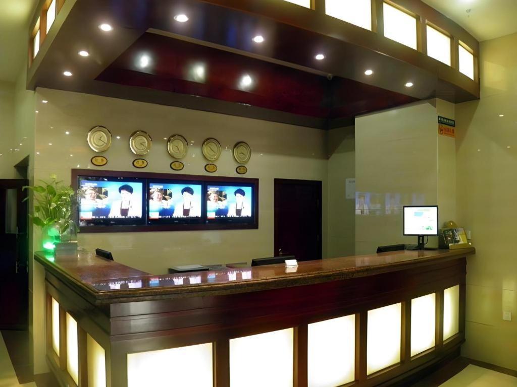 Greentree Inn Xi'An Bell And Drum Tower Food Street Ancient City Wall Ximen Express Hotel מראה חיצוני תמונה