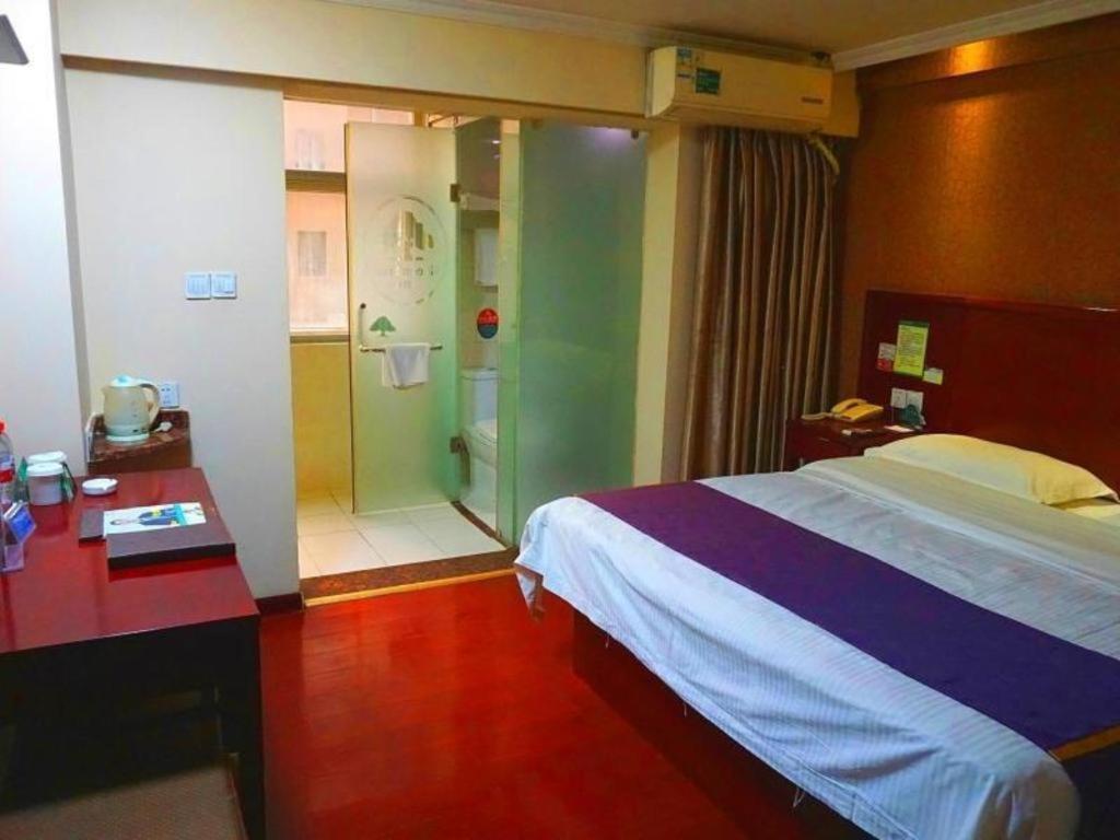 Greentree Inn Xi'An Bell And Drum Tower Food Street Ancient City Wall Ximen Express Hotel מראה חיצוני תמונה