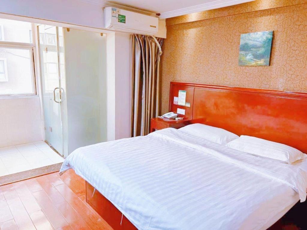 Greentree Inn Xi'An Bell And Drum Tower Food Street Ancient City Wall Ximen Express Hotel מראה חיצוני תמונה