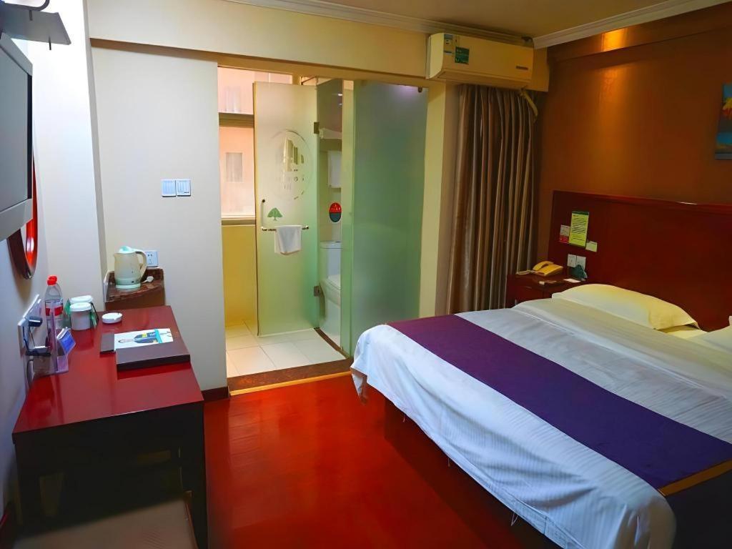 Greentree Inn Xi'An Bell And Drum Tower Food Street Ancient City Wall Ximen Express Hotel מראה חיצוני תמונה