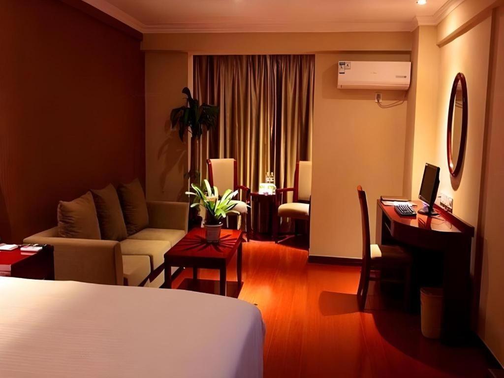 Greentree Inn Xi'An Bell And Drum Tower Food Street Ancient City Wall Ximen Express Hotel מראה חיצוני תמונה