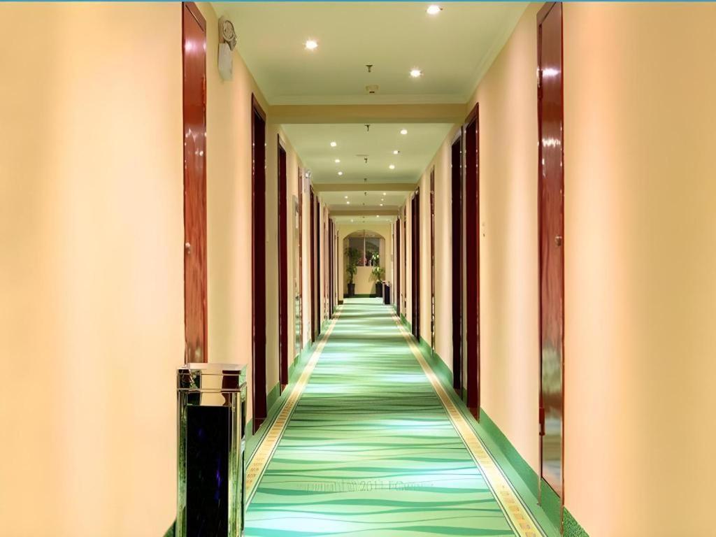 Greentree Inn Xi'An Bell And Drum Tower Food Street Ancient City Wall Ximen Express Hotel מראה חיצוני תמונה